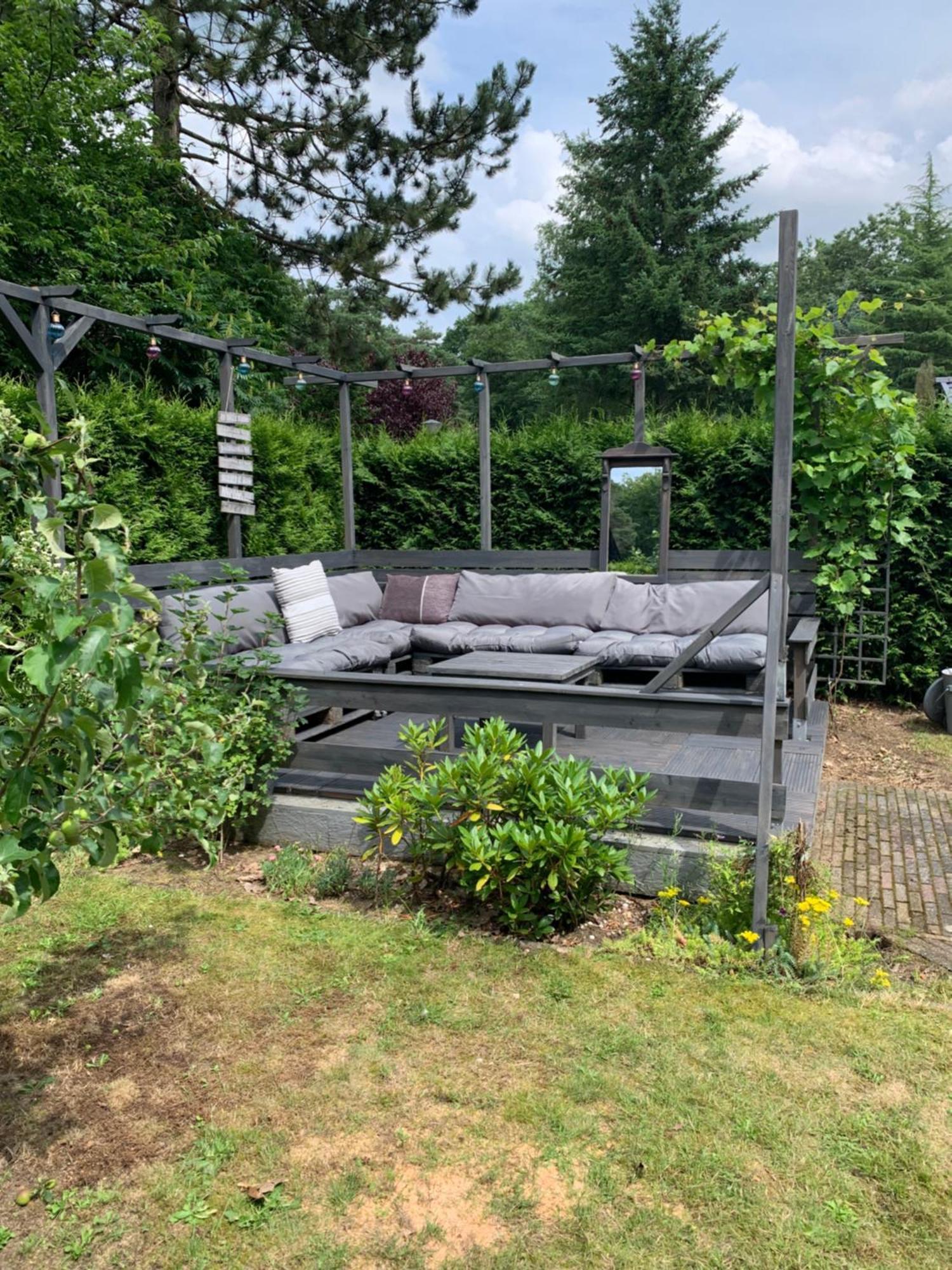Dubbele Chalet Op Recreatiepark Topparken Op De Veluwe In Beekbergen Met Grote Vrije Tuin En Eigen Parkeerplaats חדר תמונה